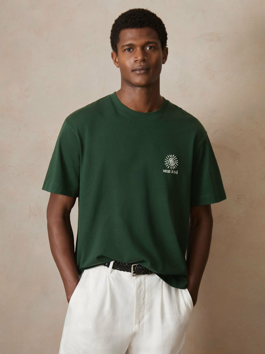 | Ché Cotton Palm-Tree T-Shirt in Green | Reiss Men Trending