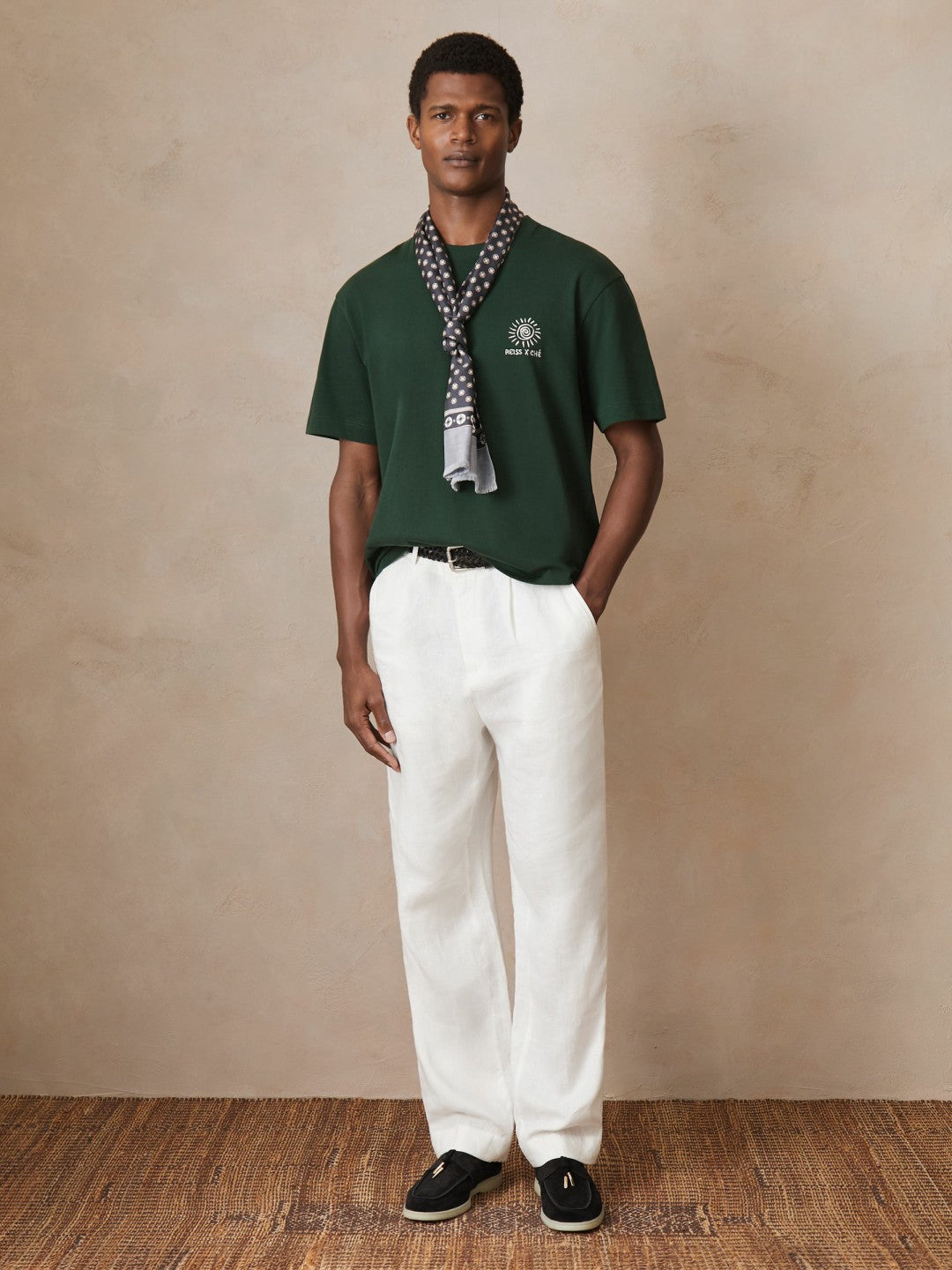 | Ché Cotton Palm-Tree T-Shirt in Green | Reiss Men Trending