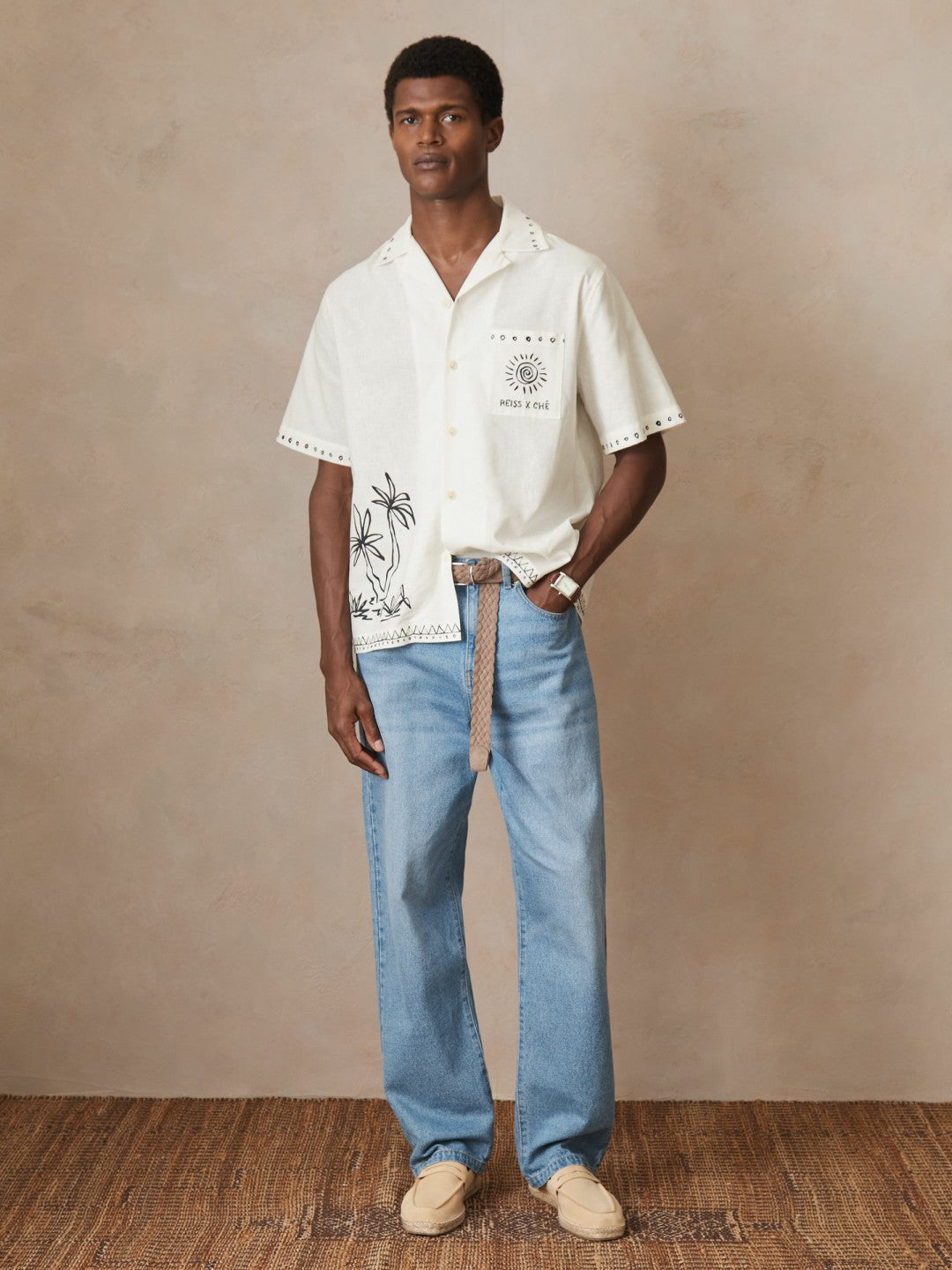 | Ché Cotton-Linen Palm Shirt in White | Reiss Men Trending