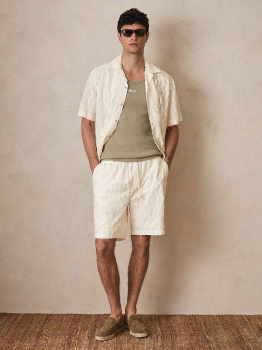 | Ché Fringed-Wave Shorts in Off White | Reiss Men Exclusive