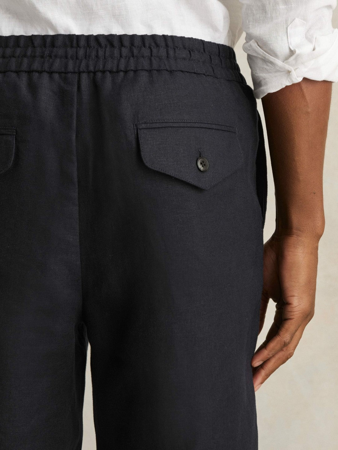 Linen Drawstring Shorts in Navy | Reiss Men Trending