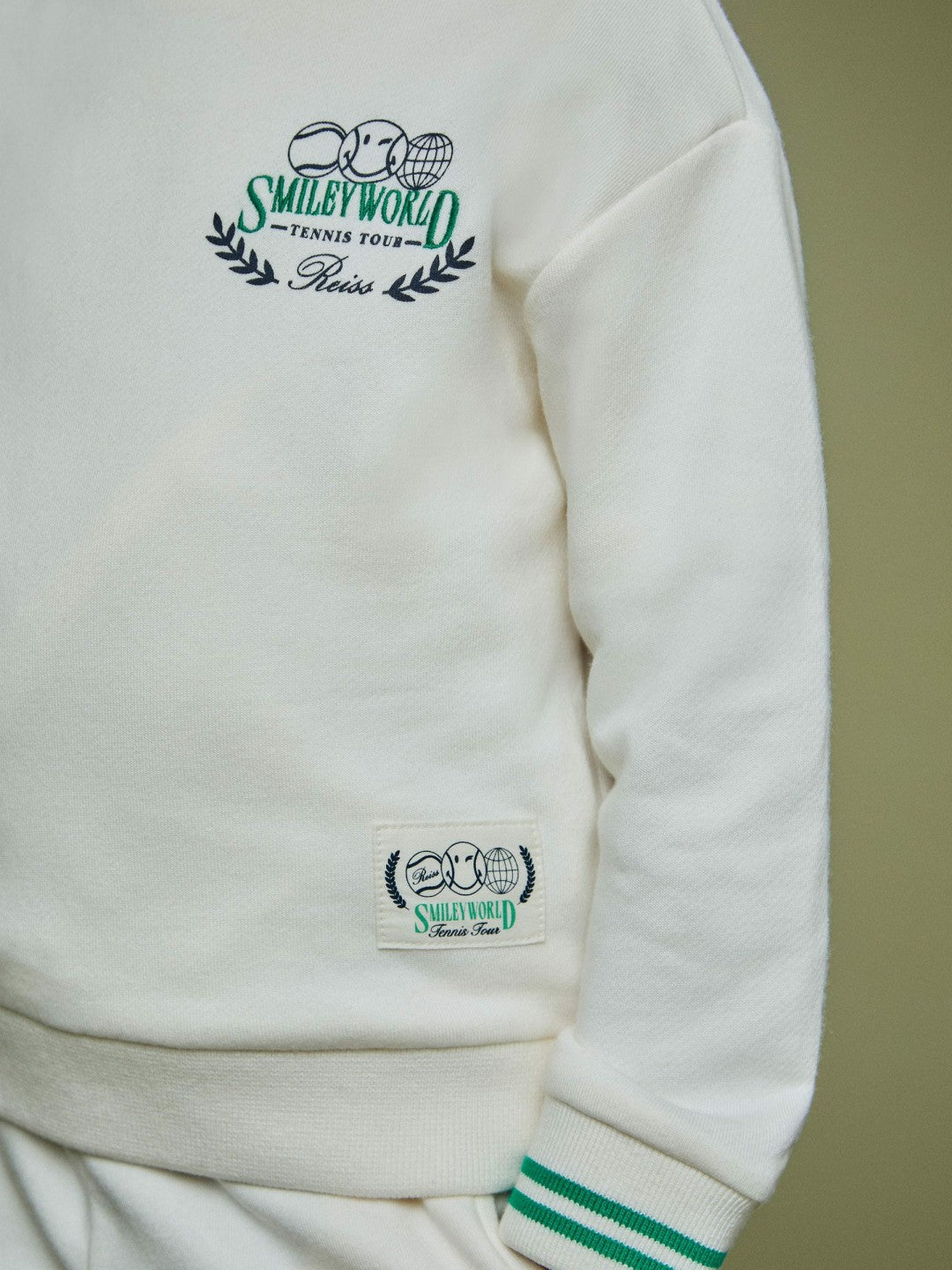 9-13 yrs SmileyWorld Logo Sweatshirt Unisex Fit in White | Reiss Children & Baby Premium