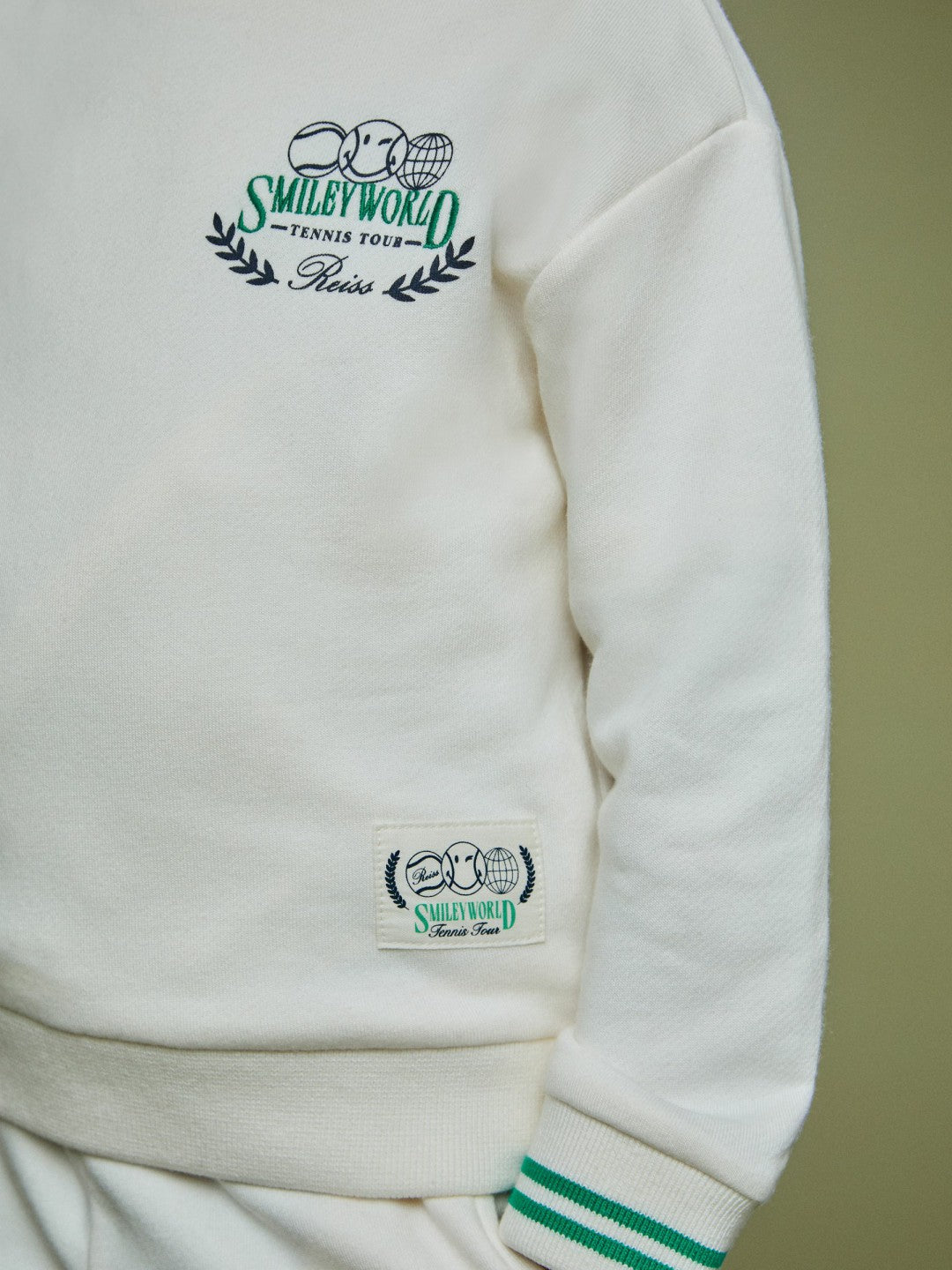 3-9 yrs SmileyWorld Logo Sweatshirt Unisex Fit in White | Reiss Children & Baby New