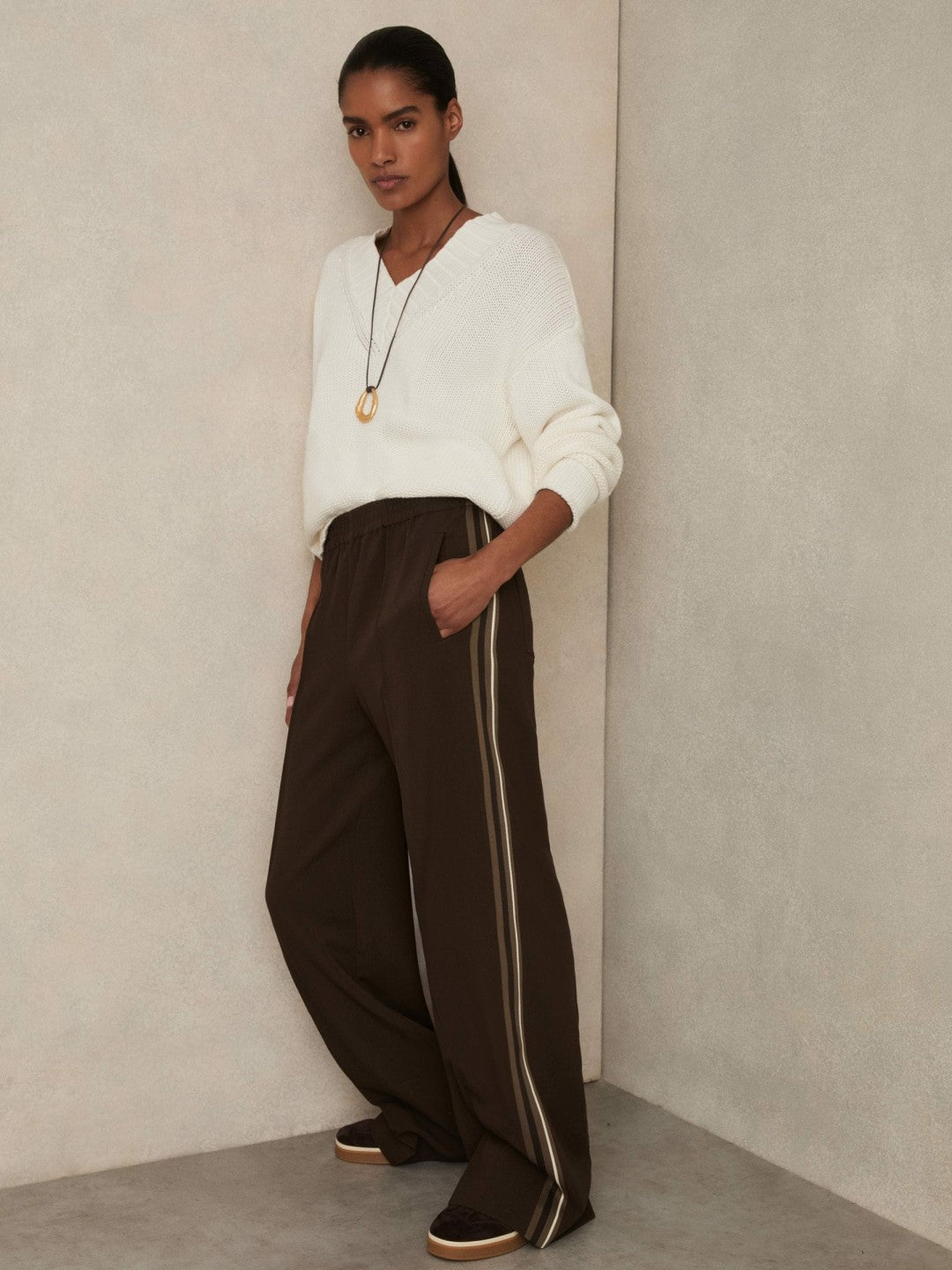 Side-Stripe Wide-Leg Trousers in Chocolate Brown | Reiss Women Best Seller