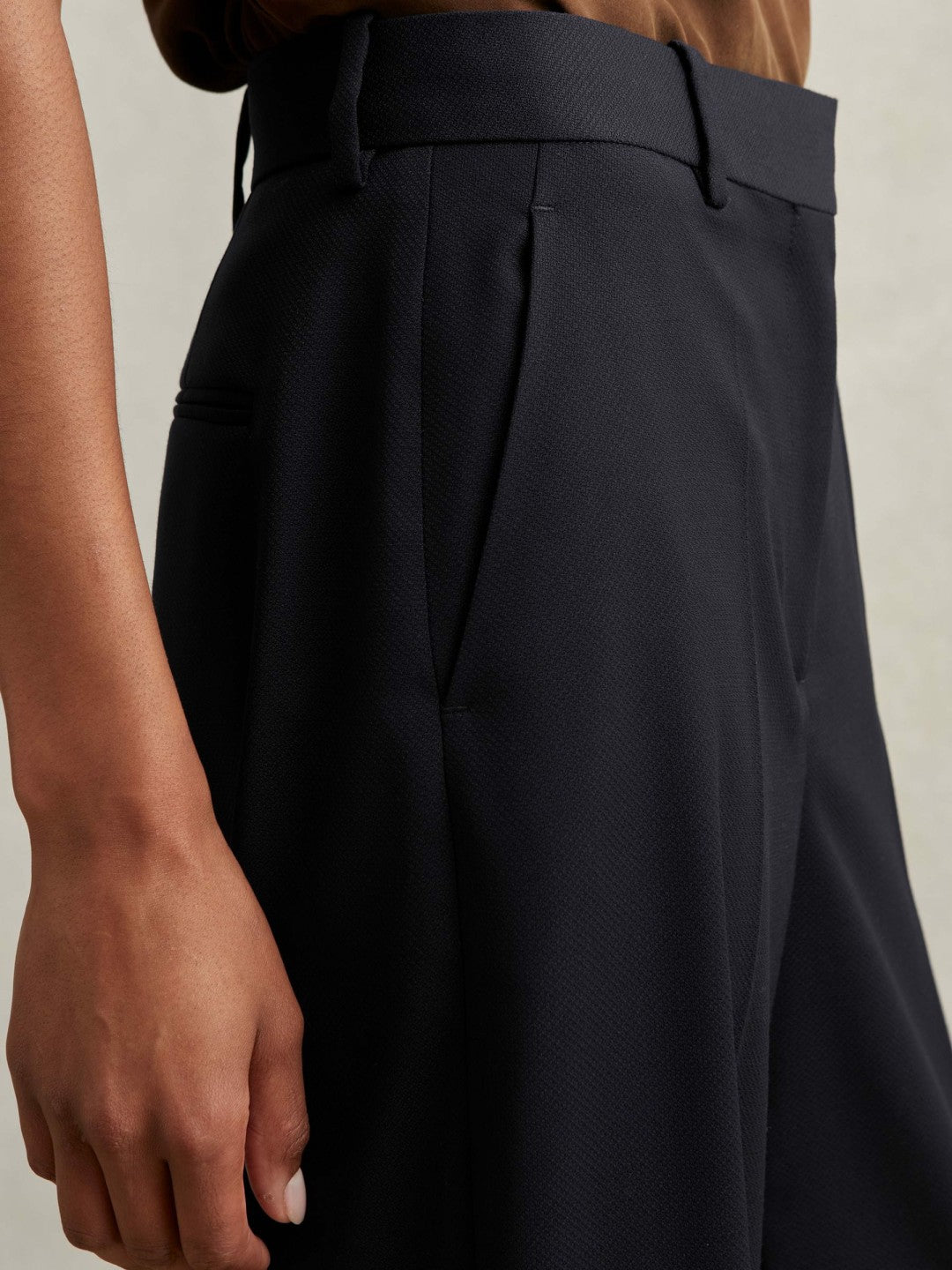 Petite Wool-Blend Wide-Leg Suit Trousers in Navy | Reiss Women Signature