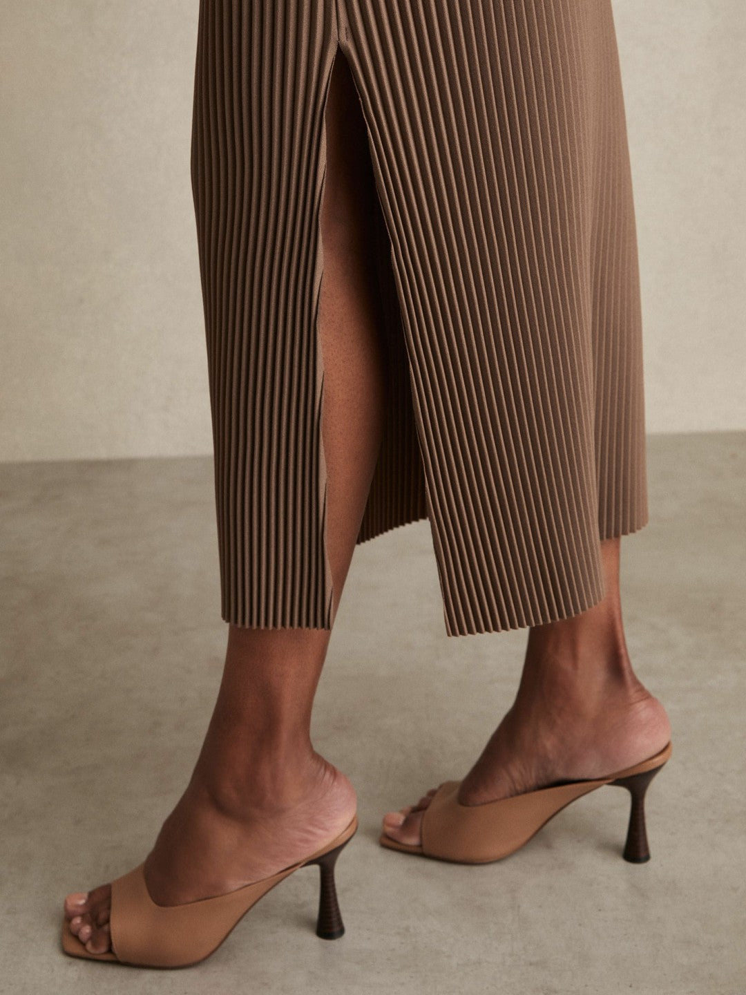 Pleated Jersey Midi Skirt in Chocolate | Reiss Women Trending