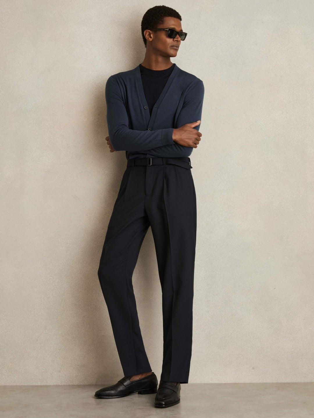 Wool-Blend Belted Pleated Trousers Regular-Fit in Navy | Reiss Men New