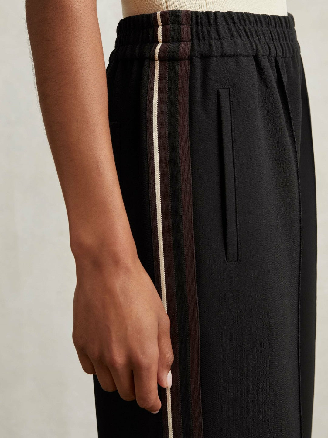 Side-Stripe Wide-Leg Trousers in Black | Reiss Women Premium
