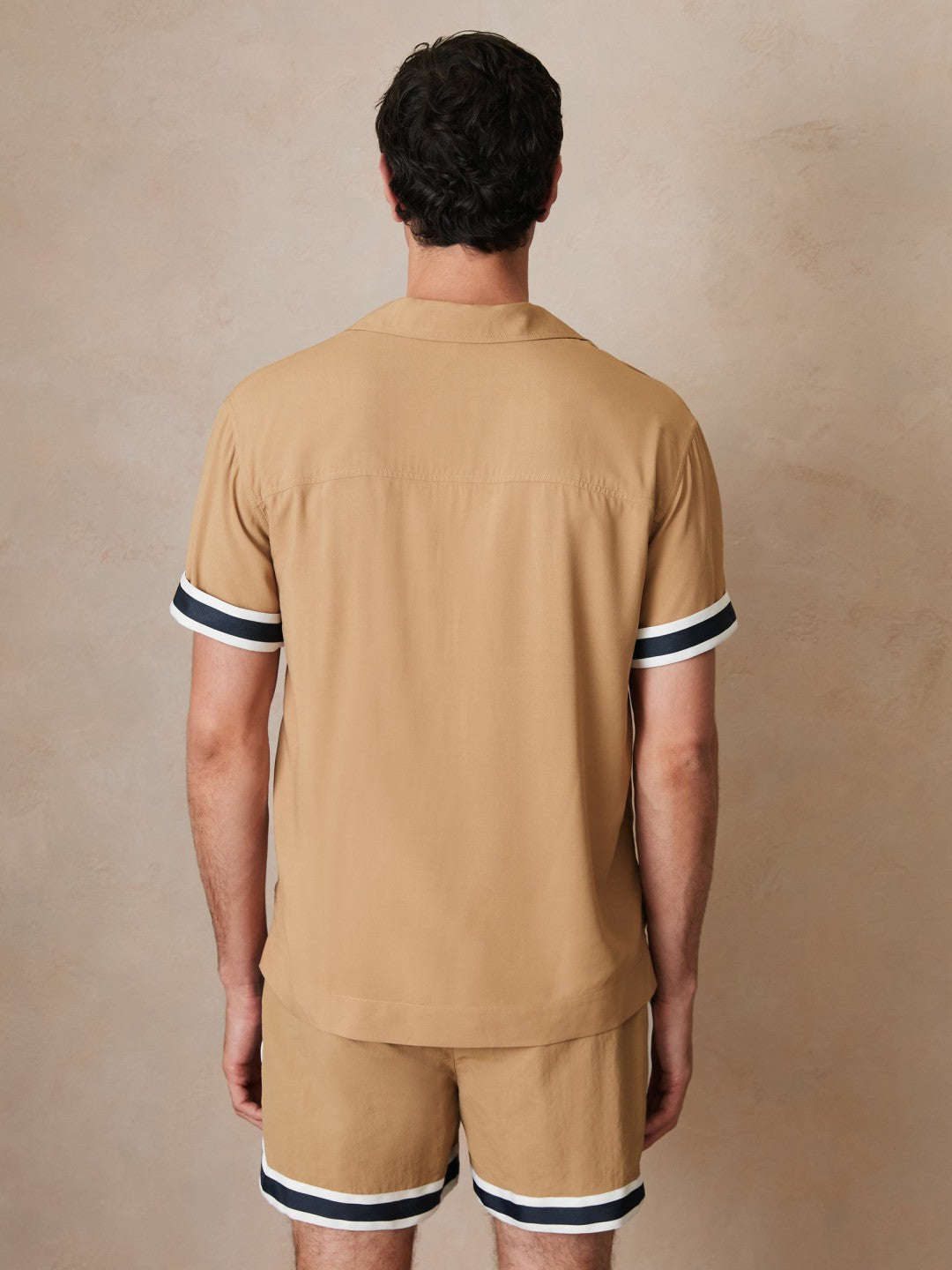 | Ché Stripe-Cuff Shirt in Camel | Reiss Men Premium