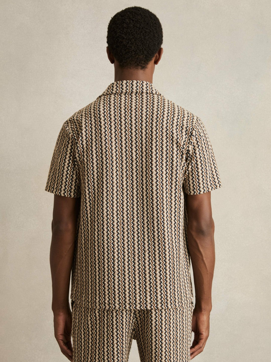 Zig-Zag Knit Cuban-Collar Shirt in Tobacco Brown | Reiss Men Recommended