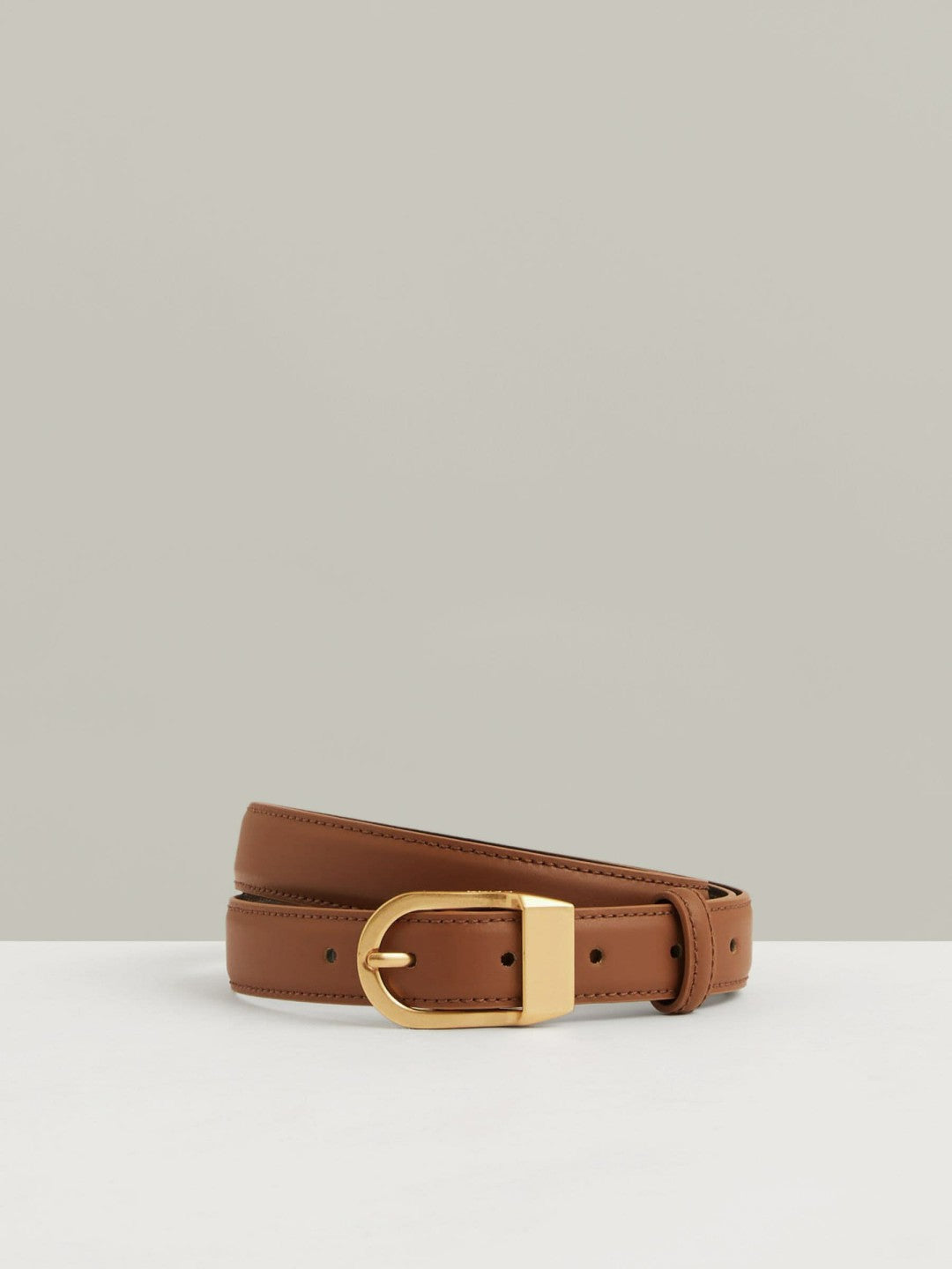 Leather Curved-Buckle Belt in Tan | Reiss Women Recommended