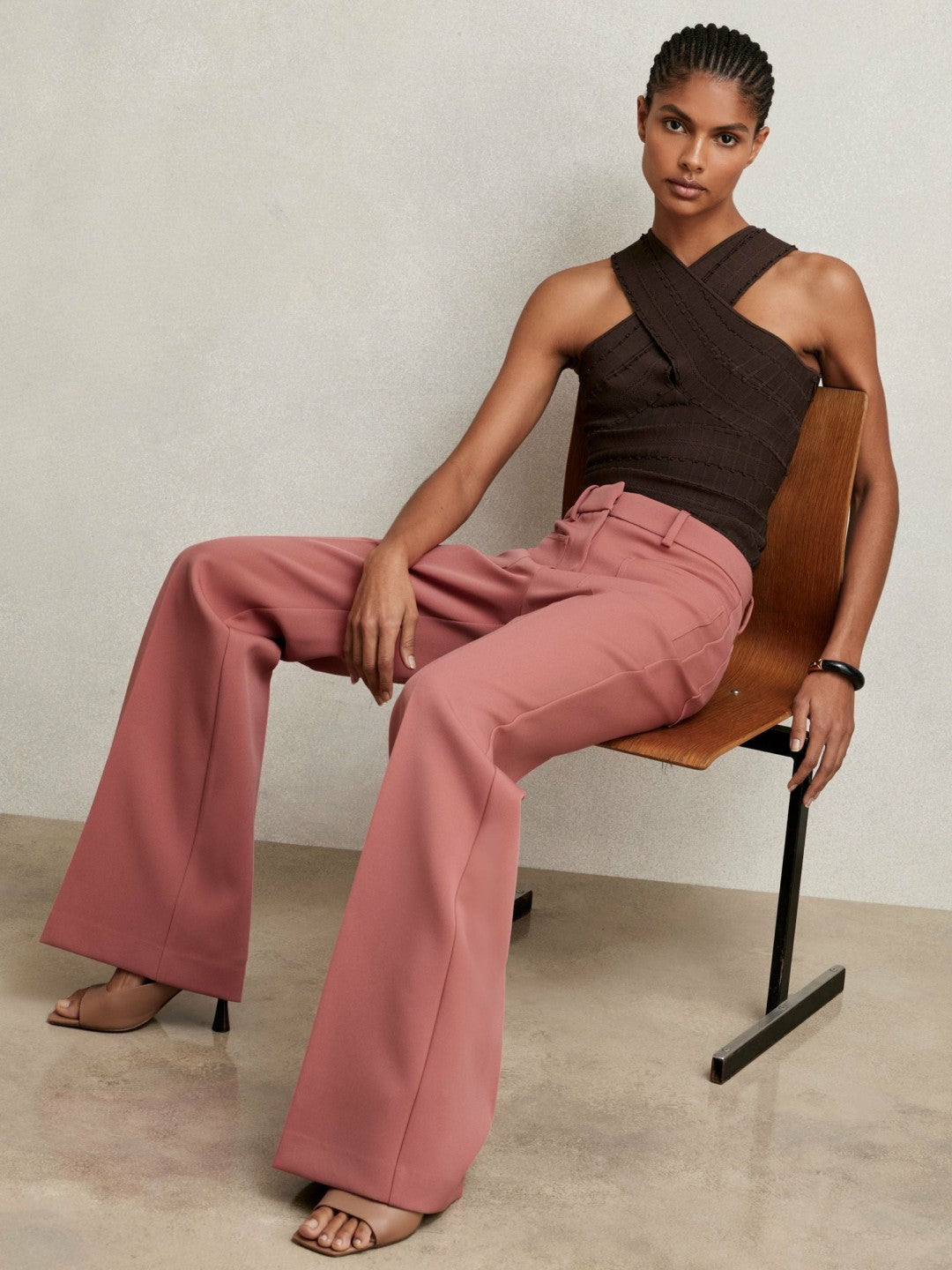Petite Twill Patch-Pocket Flared Trousers in Pink | Reiss Women New