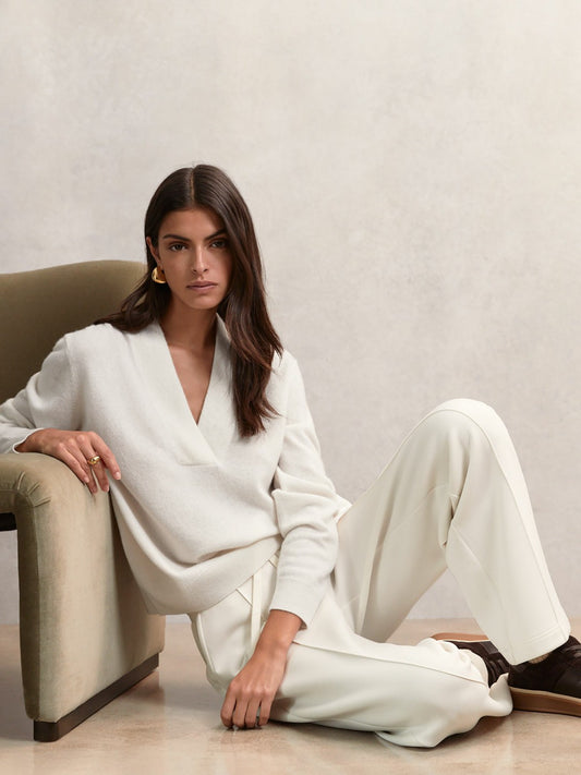 Cashmere V-Neck Jumper in Cream | Reiss Women Featured