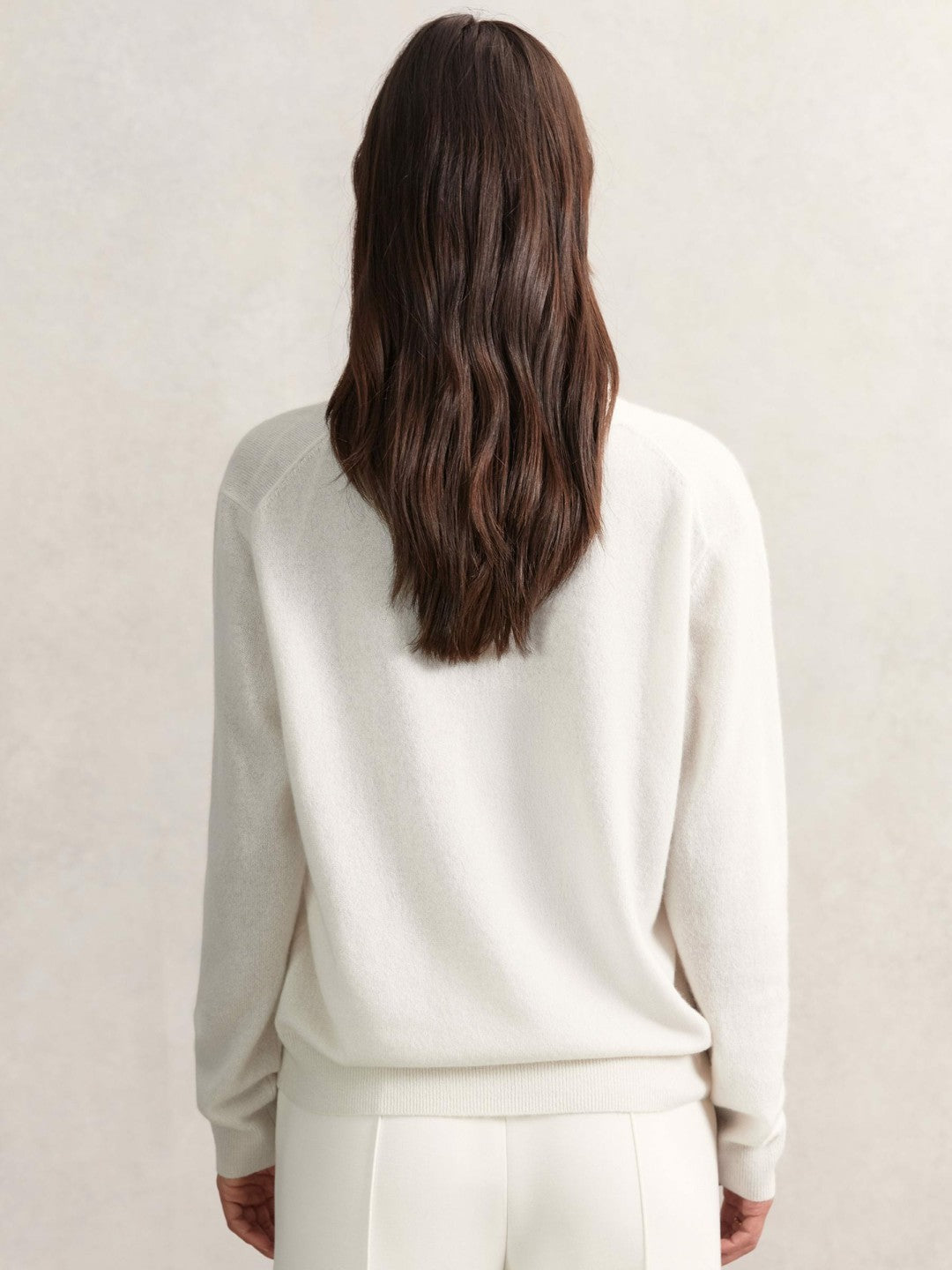 Cashmere V-Neck Jumper in Cream | Reiss Women Featured