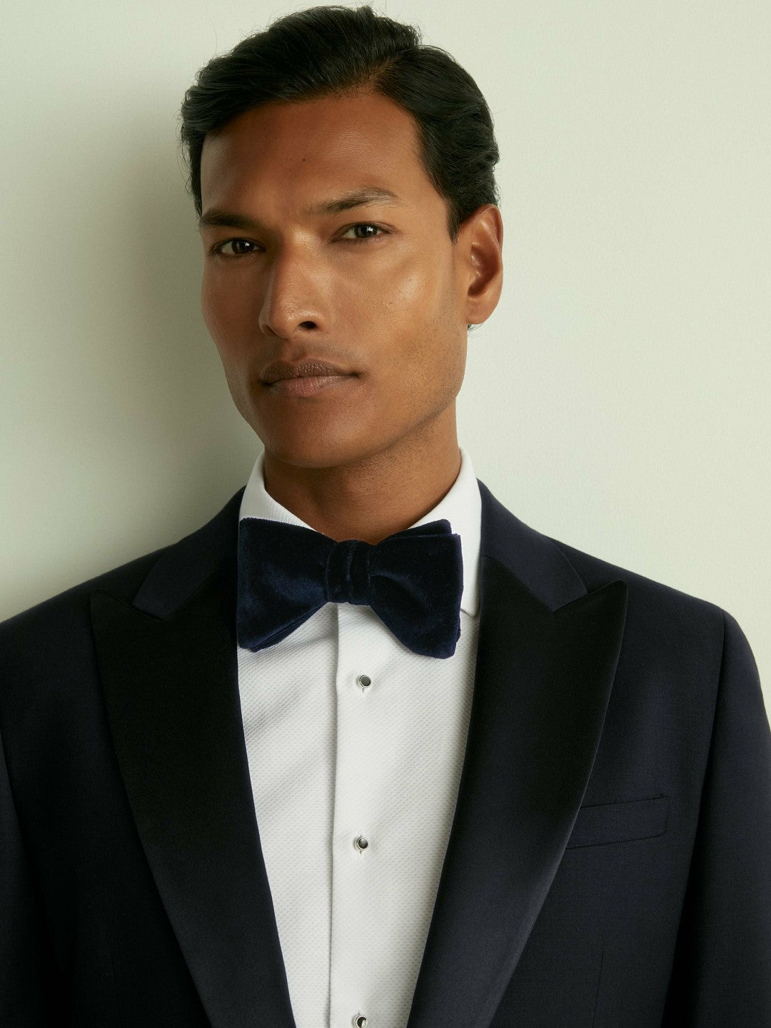 Velvet Bow Tie in Navy | Reiss Men Signature