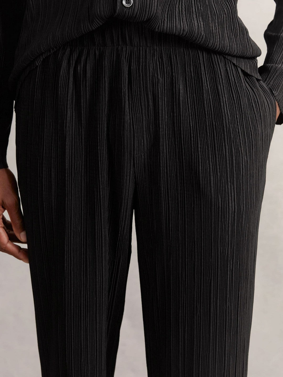 Plissé Wide Leg Trousers in Black | Reiss Men Best Seller
