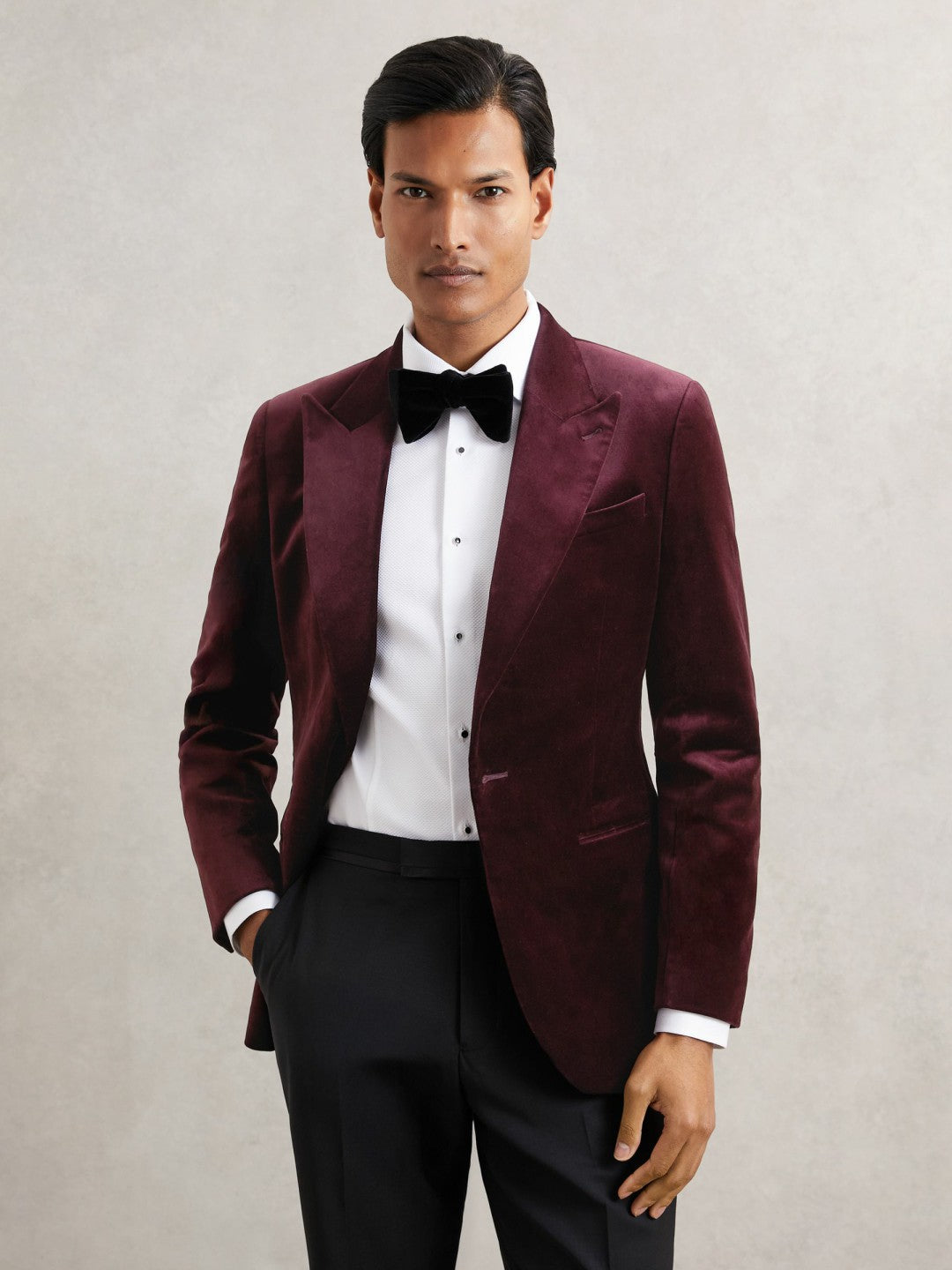 Single-Breasted Velvet Blazer Regular-Fit in Bordeaux | Reiss Men Trending