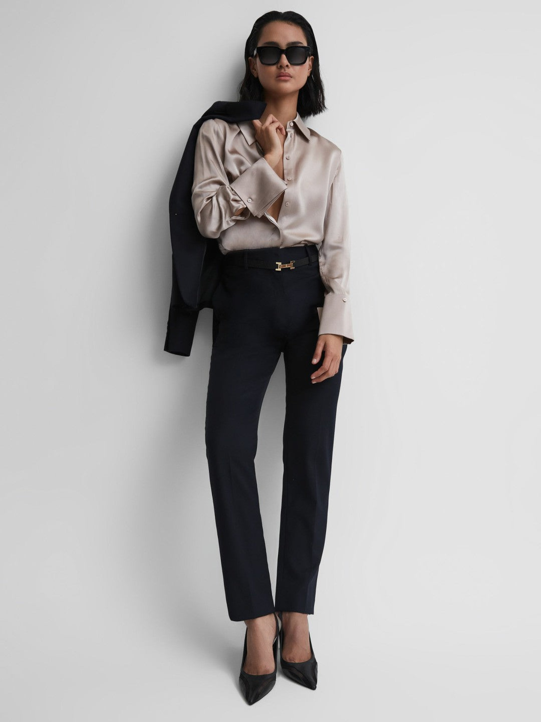 Petite Wool Blend Tapered Suit Trousers in Navy | Reiss Women Premium