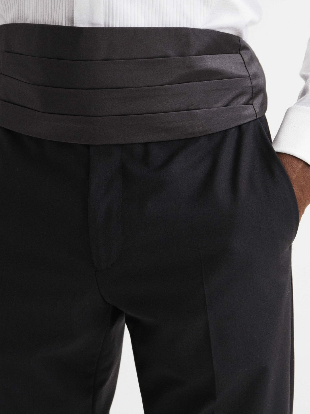 Silk Cummerbund in Black | Reiss Men New