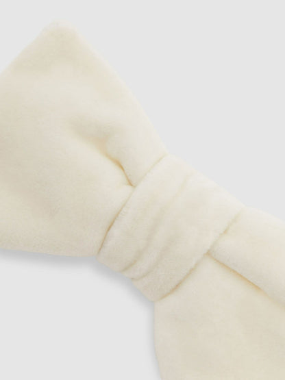 Velvet Bow Tie in Ivory | Reiss Men Featured