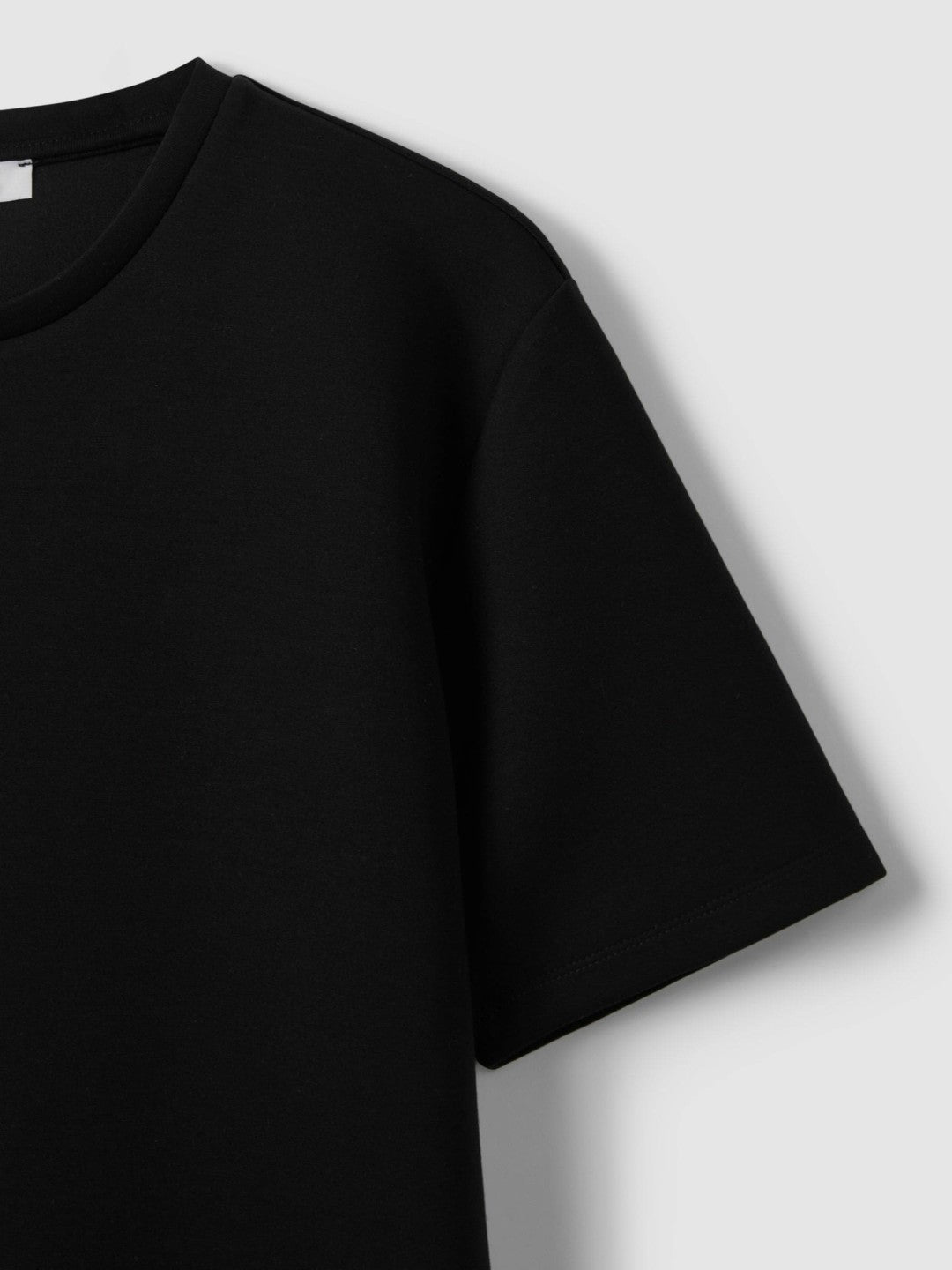 Interlock Jersey Crew Neck T-Shirt in Black | Reiss Men Premium