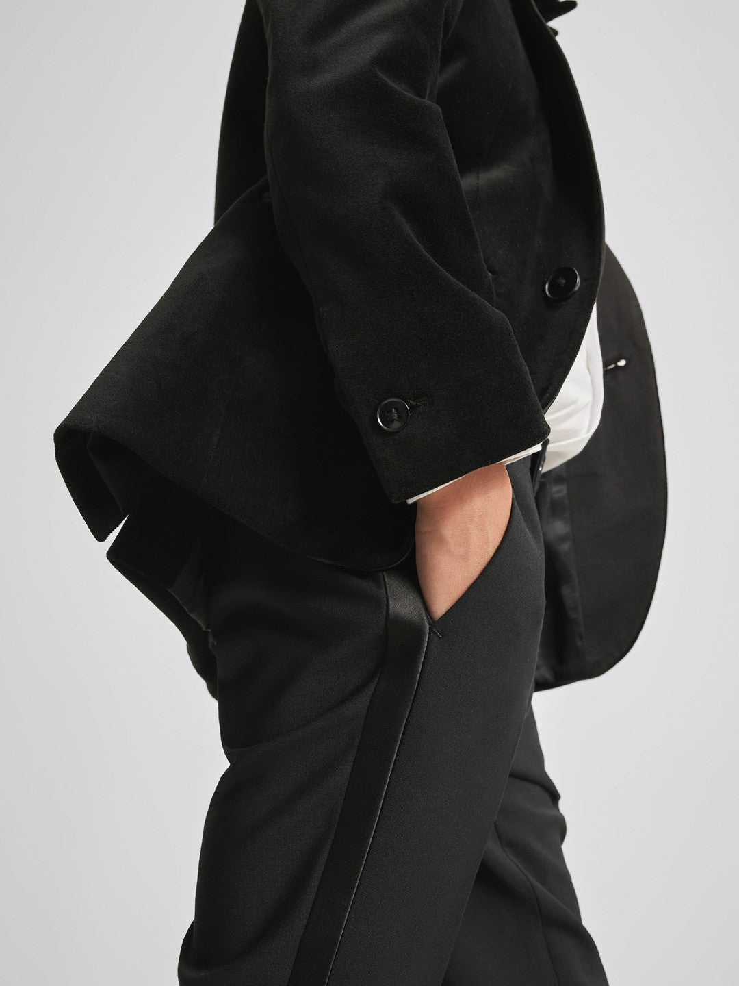 4-9 yrs Single Breasted Velvet Blazer in Black | Reiss Children & Baby Popular