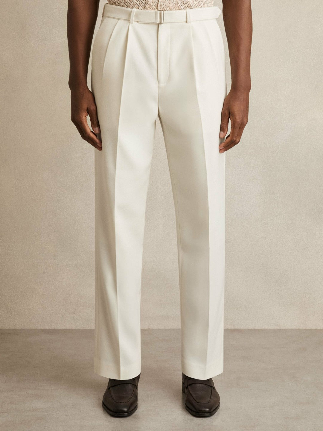 Wool-Blend Belted Pleated Trousers Regular-Fit in White | Reiss Men Recommended