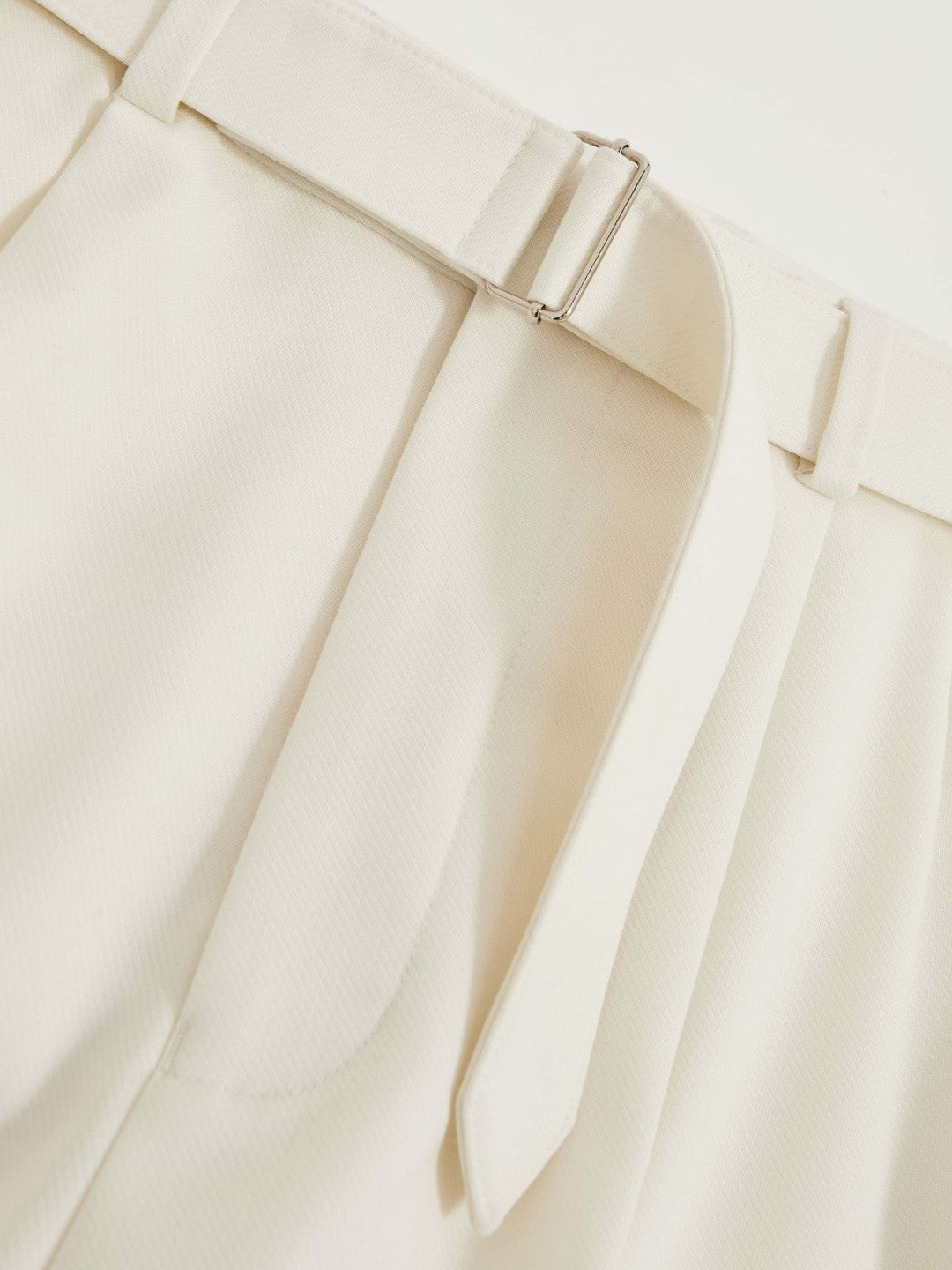Wool-Blend Belted Pleated Trousers Regular-Fit in White | Reiss Men Recommended