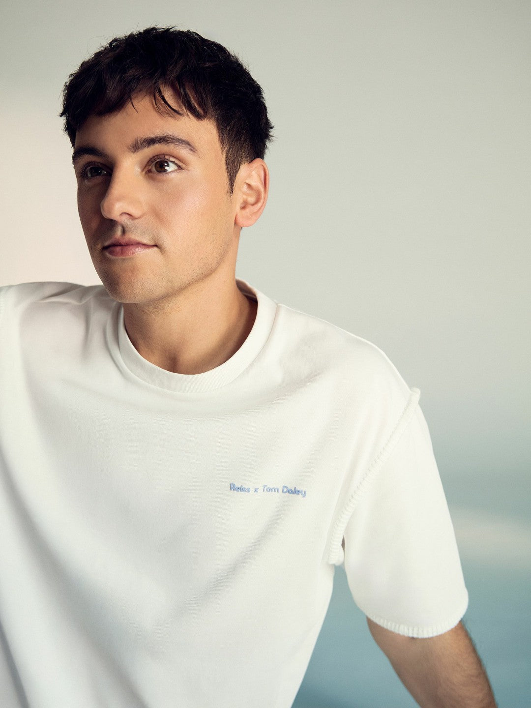 | Tom Daley Graphic-Print T-Shirt in White | Reiss Men Recommended