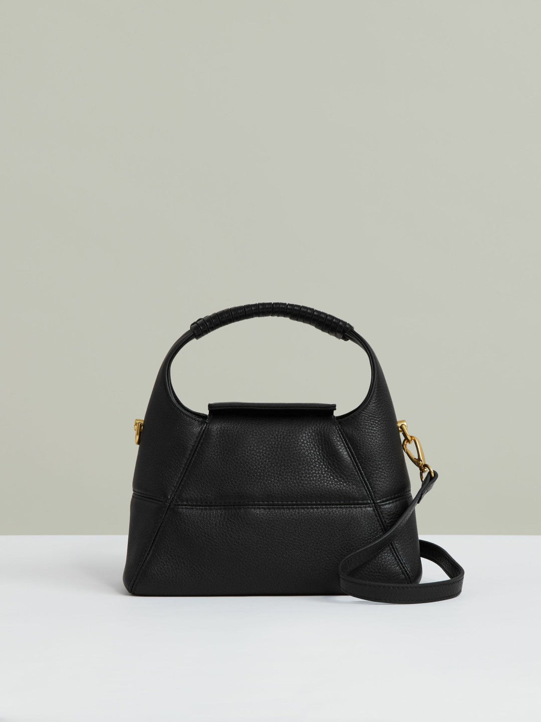 Grained-Leather Shoulder Bag in Black | Reiss Women Recommended