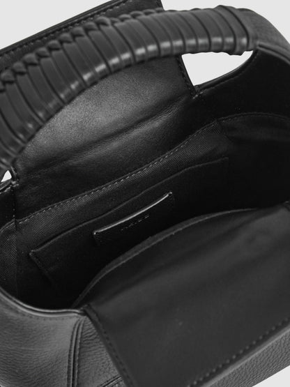 Grained-Leather Shoulder Bag in Black | Reiss Women Recommended