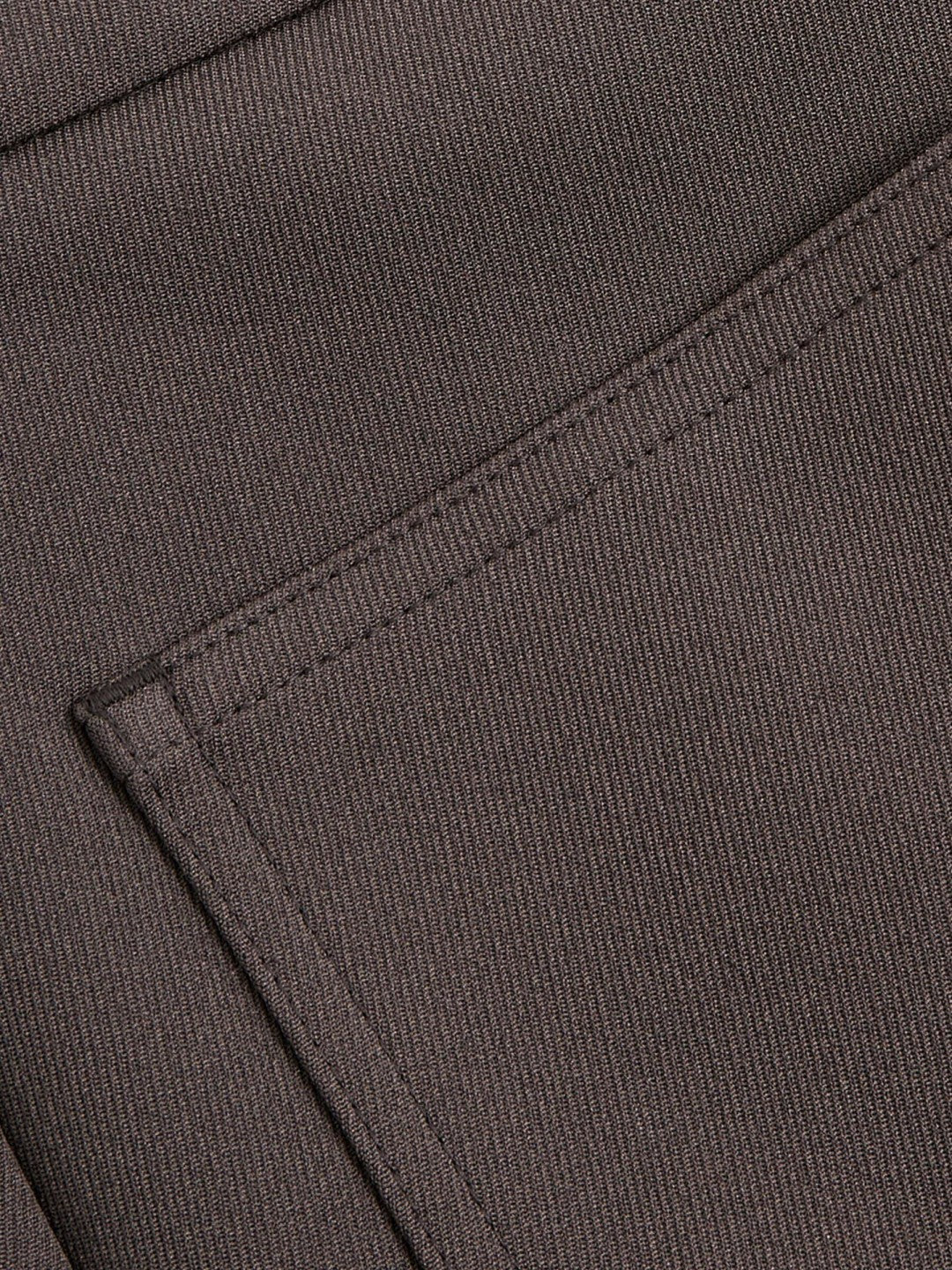 Petite Twill Patch-Pocket Flared Trousers in Mauve Neutral | Reiss Women Exclusive