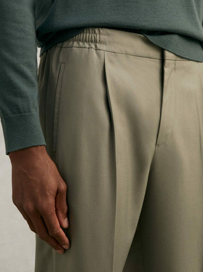 Relaxed-Fit Pleated Tapered Trousers in Sage | Reiss Men Signature
