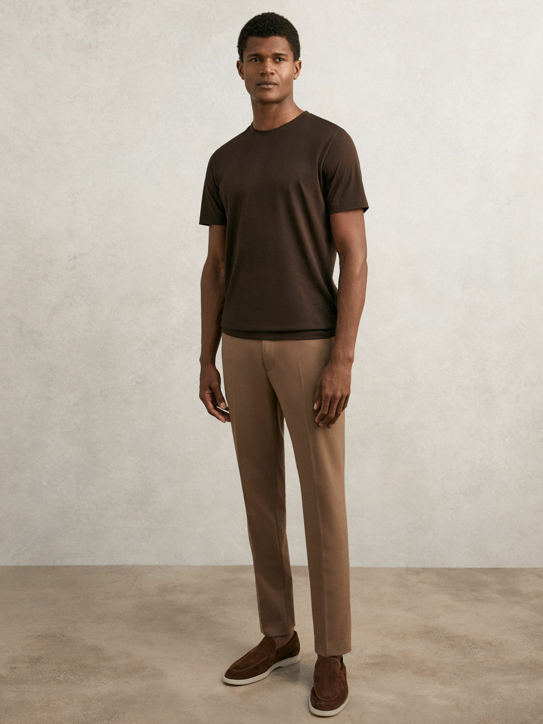 Cotton Crew Neck T-Shirt in Coco Brown | Reiss Men Featured