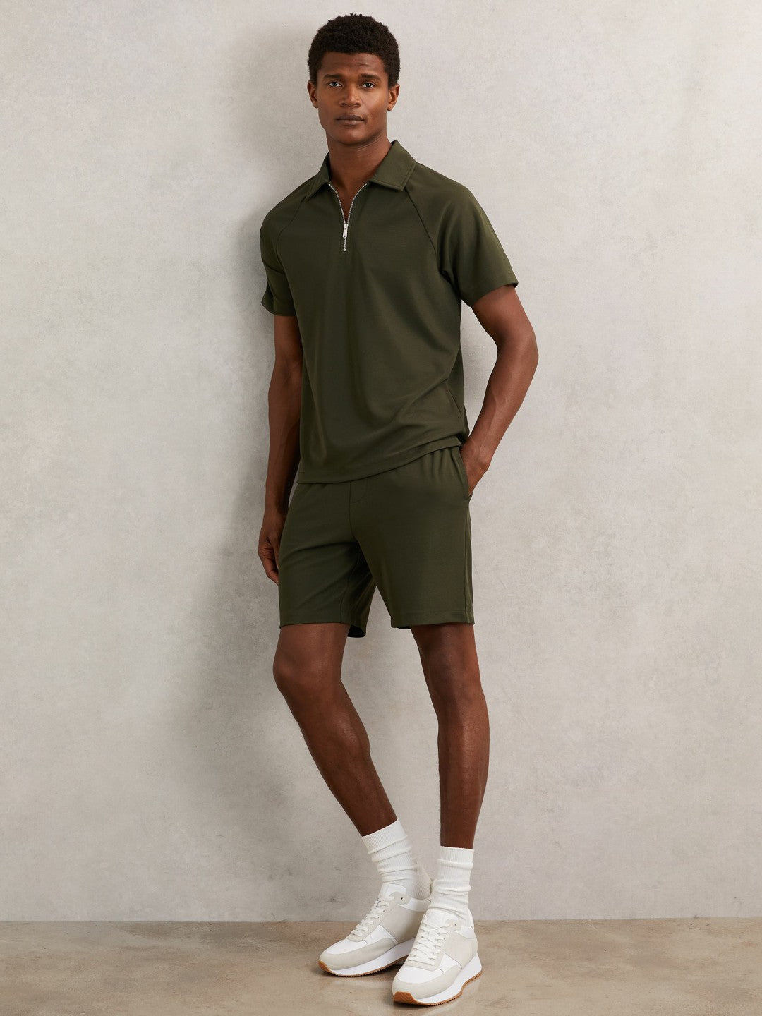 Textured Drawstring Shorts in Green | Reiss Men Trending
