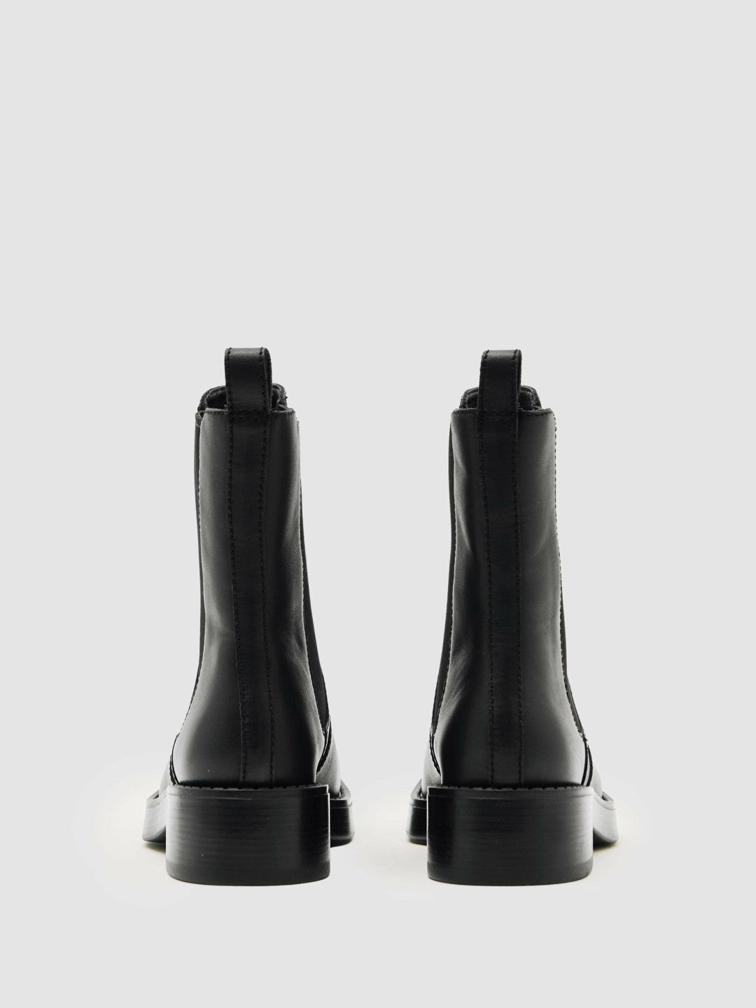Leather Chelsea Boots in Black | Reiss Women Premium