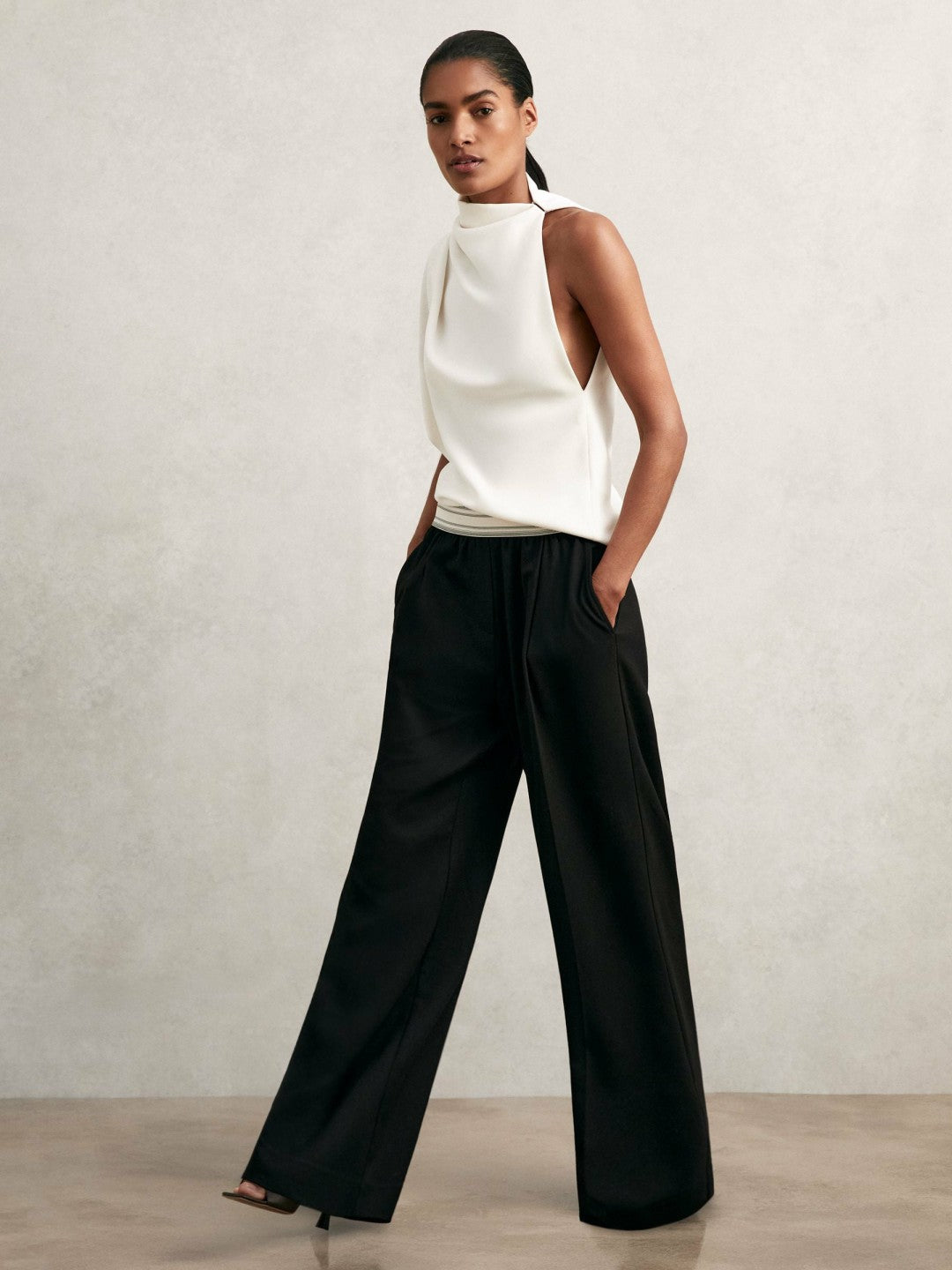 Petite Wide-Leg Contrast-Waistband Trousers in Black | Reiss Women Recommended