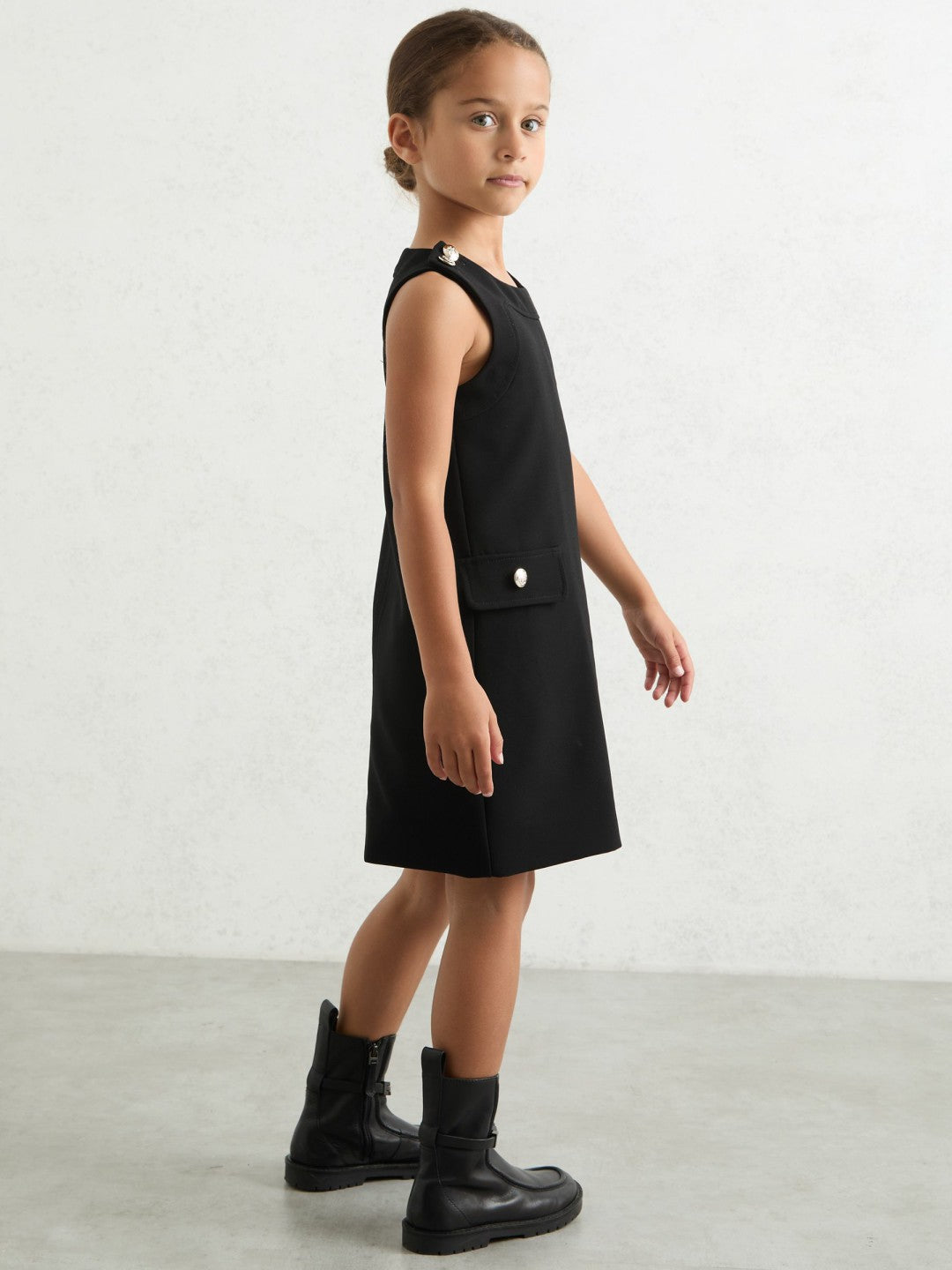 9-13 yrs Button-Detail Sleeveless Shift Dress in Black | Reiss Children & Baby Recommended