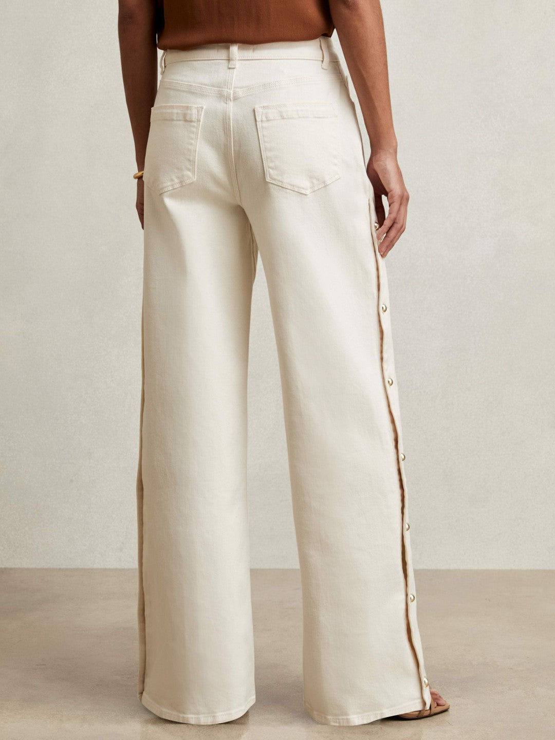 Petite Side Button Wide Leg Jeans in Cream | Reiss Women Exclusive