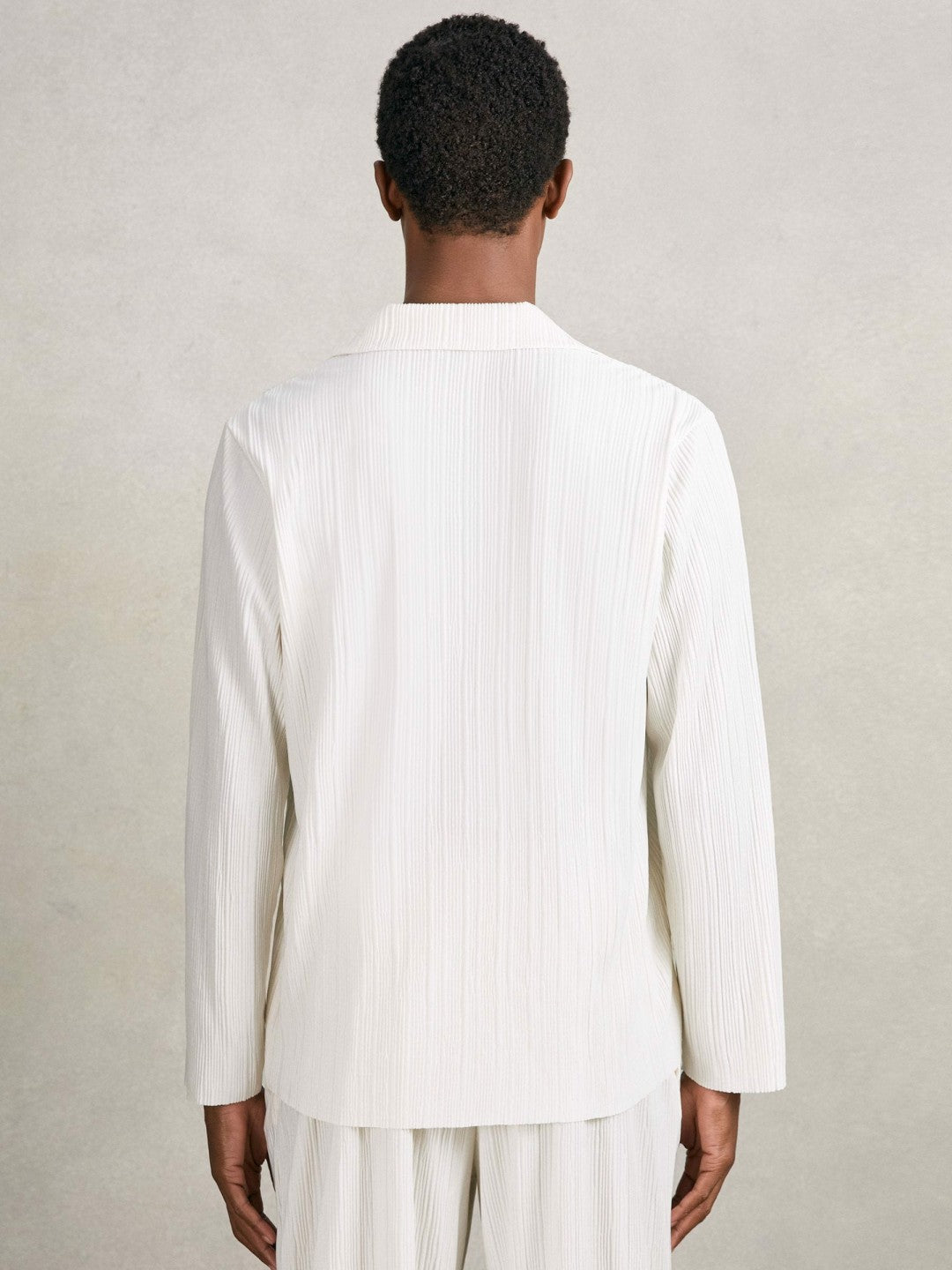 Plissé Cuban-Collar Long-Sleeve Shirt in Off White | Reiss Men Signature