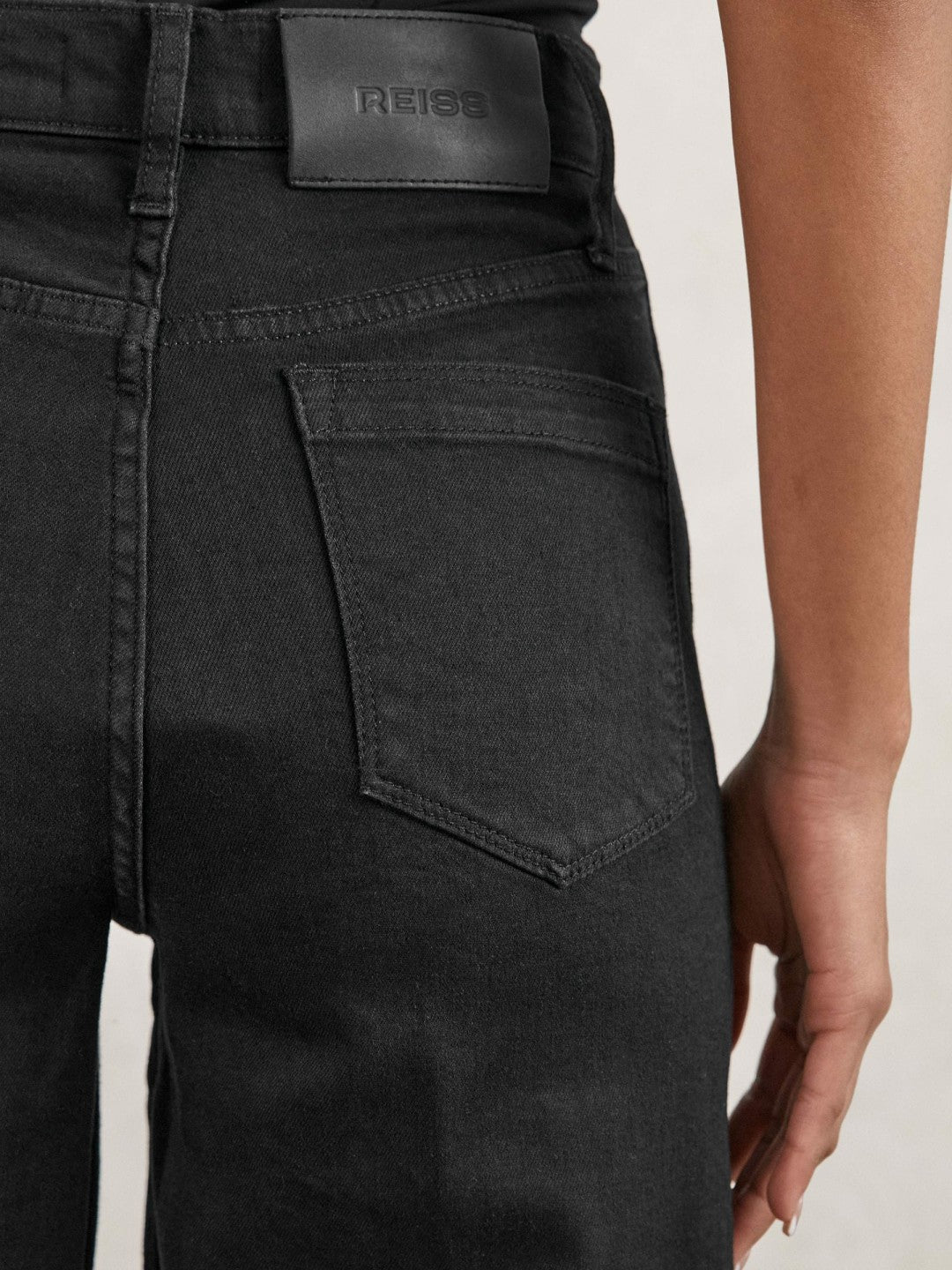 Petite Stretch-Cotton Wide-Leg Jeans in Black | Reiss Women New